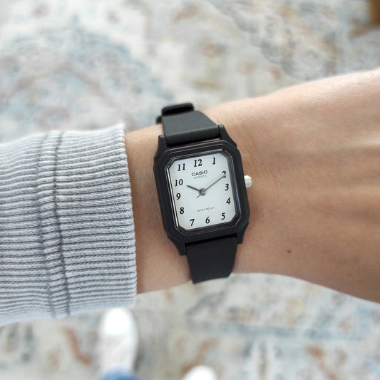 Casio Collection LQ-142-7B