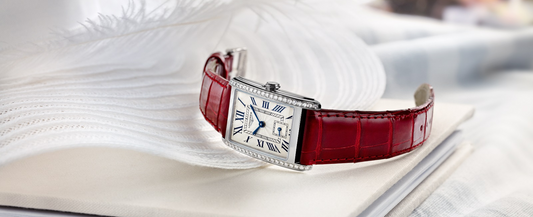Top 9 Best Women’s Rectangle Watches For Classy And Elegant Ladies