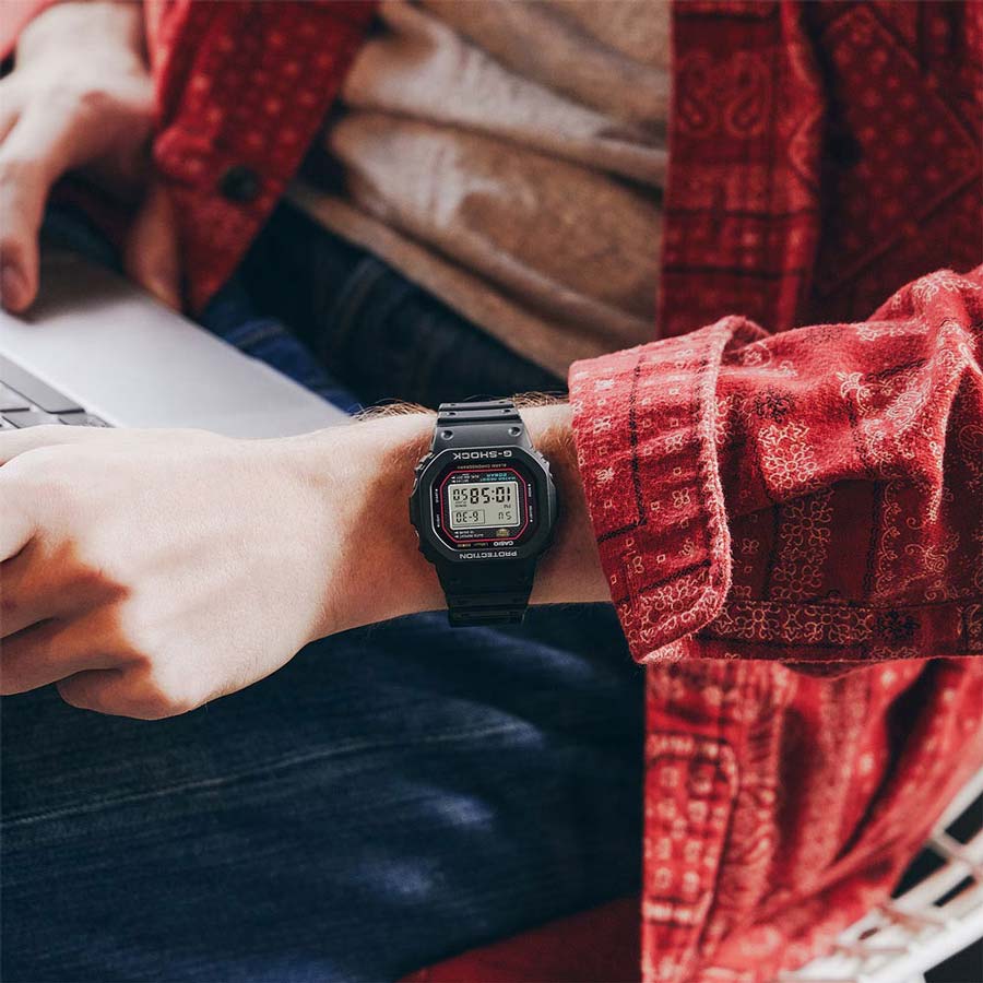 Casio G-Shock Men's Watch (DW-5000R-1AER) – WatchClick