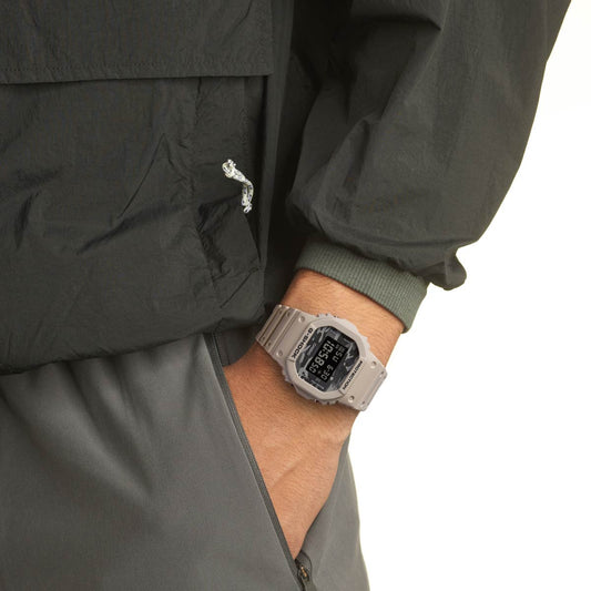 Casio G-Shock DW-5600CA-8ER