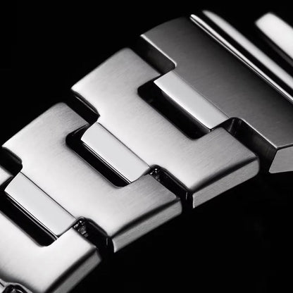 Casio G-Shock GM-2110D-8AER