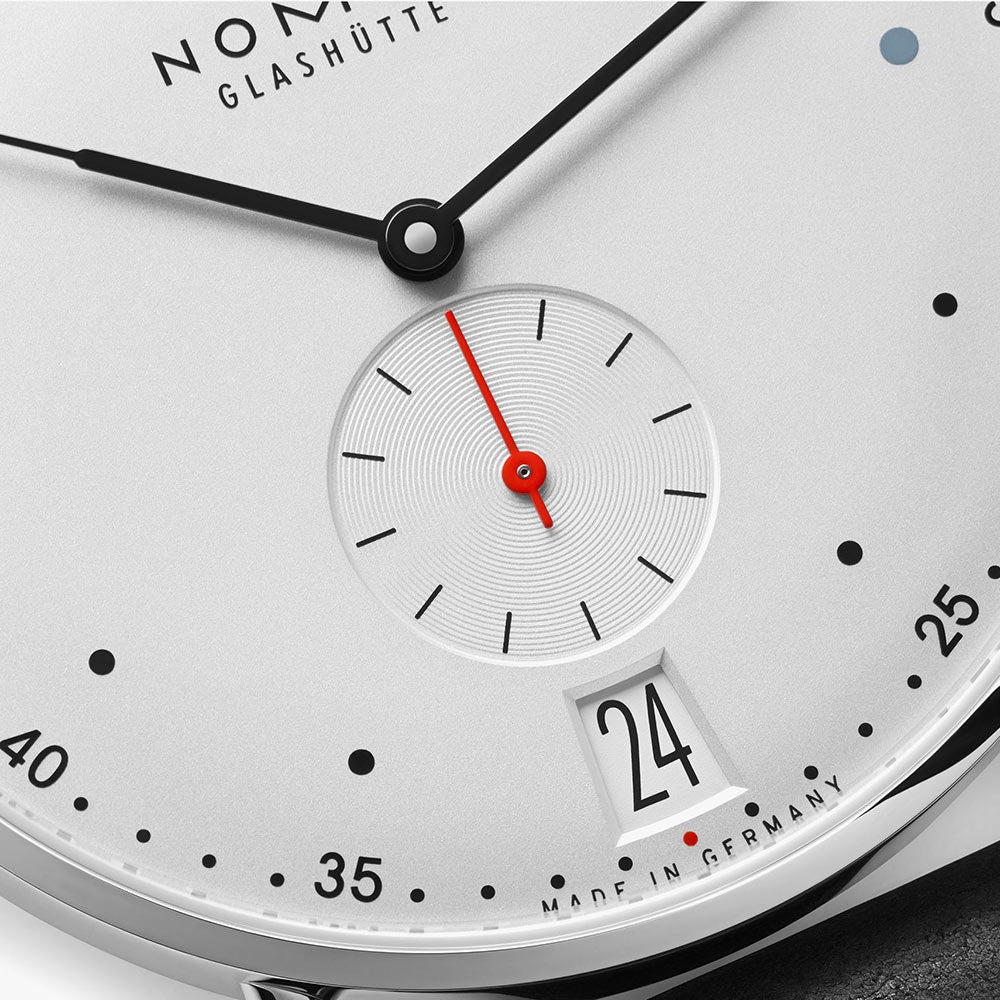 NOMOS Metro 38 date NOMOS1102