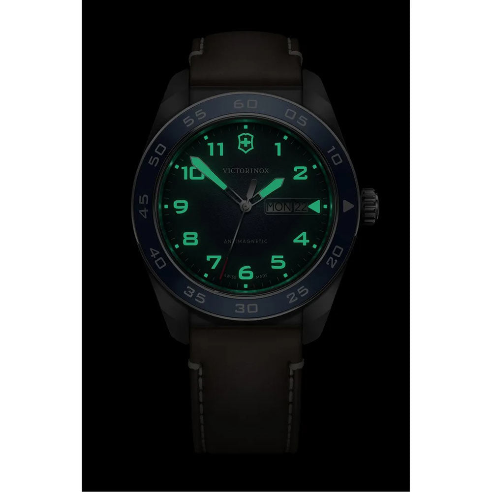 Victorinox Swiss Army Men's Watch (242040) – WatchClick