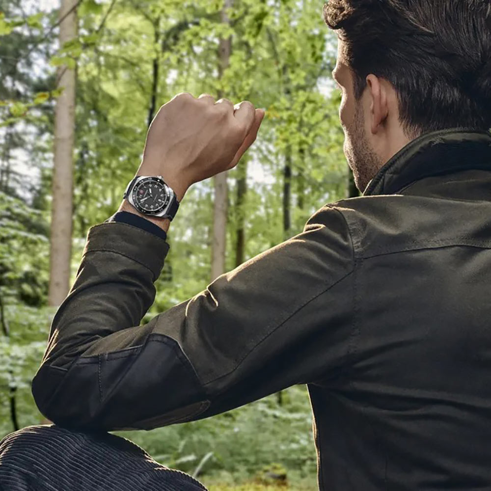 Victorinox Swiss Army Men's Watch (242044) – WatchClick